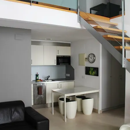 Cinc Balcons * Жирона