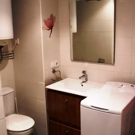 Cinc Balcons * Жирона