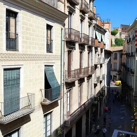 Cinc Balcons