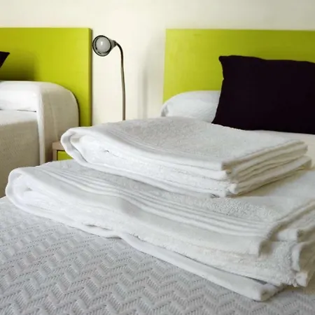 Cinc Balcons Apartment Girona